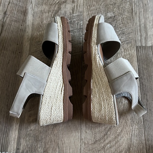 Maurices Farah Gray Jute Slingback Wedge. - Picture 8 of 10